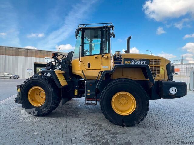 товарач Komatsu WA 250 PT - 5H / 12.390h /