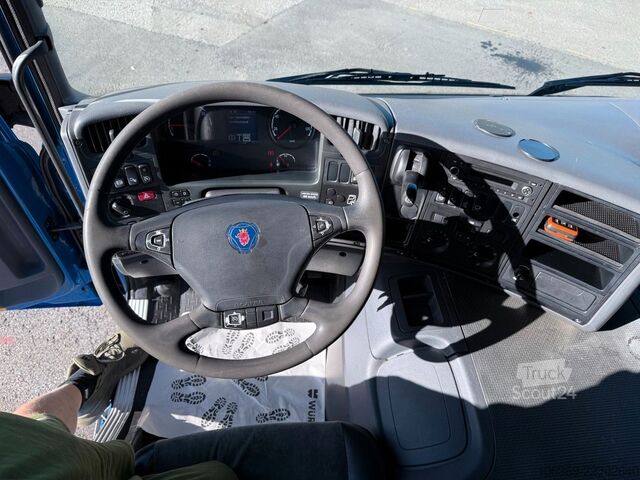 Φορτηγό πλατφόρμα με μουσαμά SCANIA P280 4x2 Euro 5 7,7 m Curtainsider and Tailli