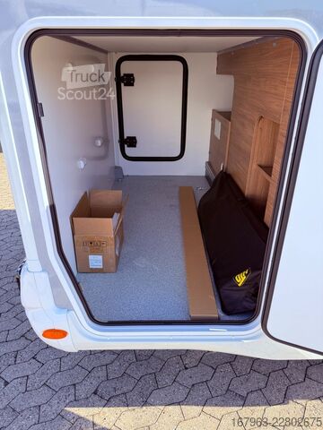 عربة تخييم شبه مدمجة CHAUSSON 777 Titanium Line ~ ARCTIC ~ `27