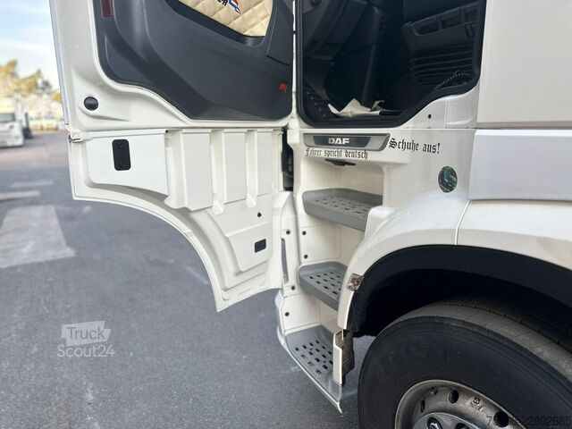 وحدة جرار قياسية DAF XF530 SSC 2Tanks 1275L ACC Standklima Xenon