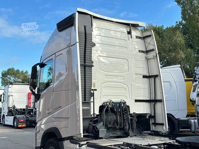 وحدة جرار قياسية VOLVO FH500   2Tanks I-ParkCool ACC