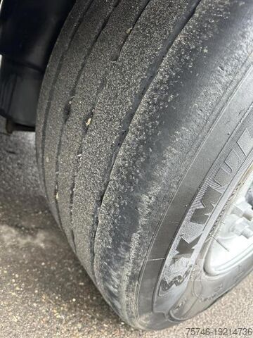 Kayar brandalar Schwarzmüller 3-Achs Tautliner 3-Achs Tautliner Schiebeplane ...