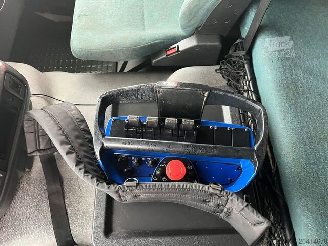 Öppen kropp Volvo FM 12 380 6x2*4 PM 30SP YEAR 2006 / PLATFORM L=...