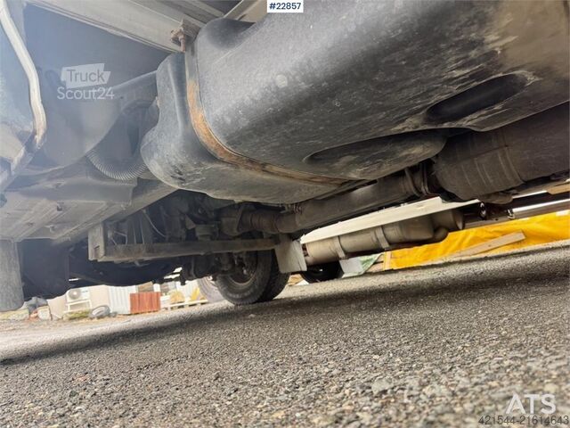 Box body Iveco 70C18 box truck with tail lift and 3 sets of tires