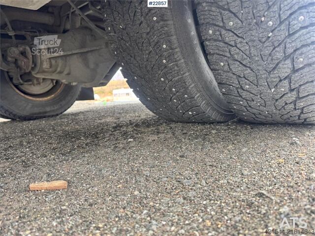 Box body Iveco 70C18 box truck with tail lift and 3 sets of tires