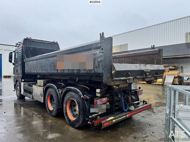 Hook arm system MAN TGX 26.480 6x2 hooklift truck with box – crane hyd