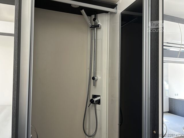 Bivalnik/kamper Roller Team Kronos 284M del 2025 | Automatico | Posti letto: 5