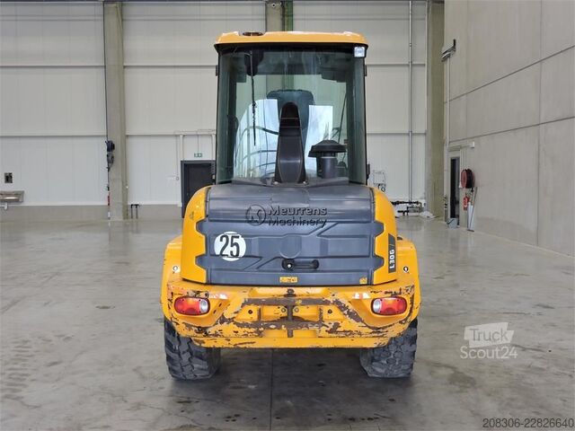 Колісний навантажувач VOLVO L30G + Fork