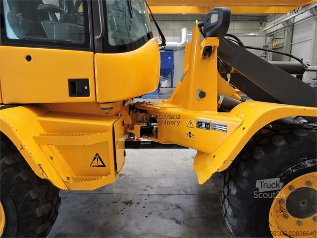 Kerekes rakodó VOLVO L30G + Fork