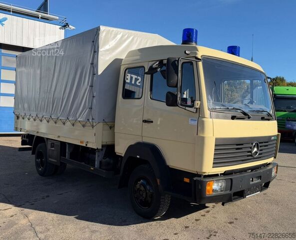 Kombiniran vozilo s ponjavo MERCEDES-BENZ 811 großes Haus / Doka 6 Sitzer 2x AHK