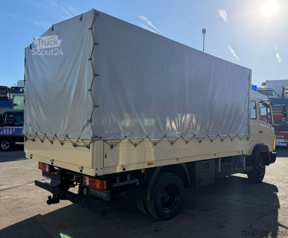 Kombiniran vozilo s ponjavo MERCEDES-BENZ 811 großes Haus / Doka 6 Sitzer 2x AHK
