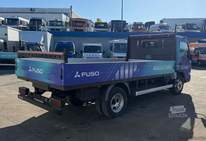 Pick-up skåpbil FUSO eCanter 4C15e 3-Sitzer Klima Pritsche offen