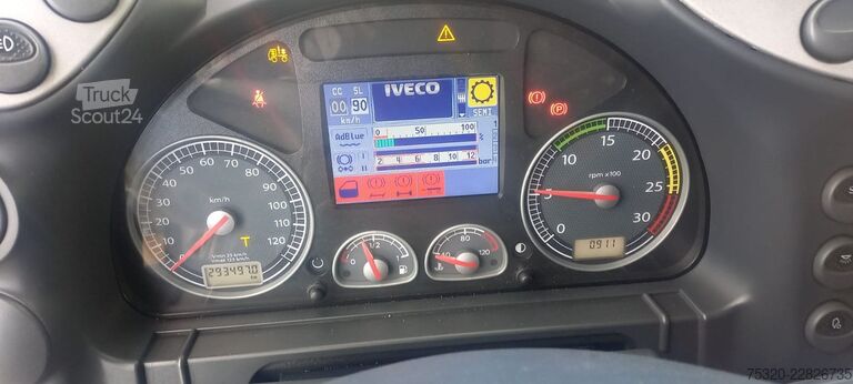 شاحنة مشروبات IVECO 3 achs Getränke
