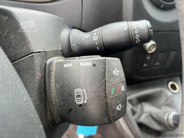 Pritschenwagen RENAULT Master DoKa Pritsche