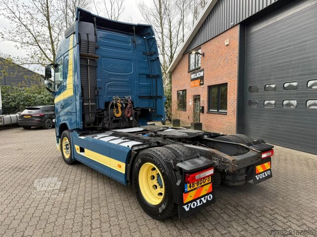 Стандарт-СЗМ Volvo FH 460 4X2 Globetrotter XL 2x tank NL Truck VEB...