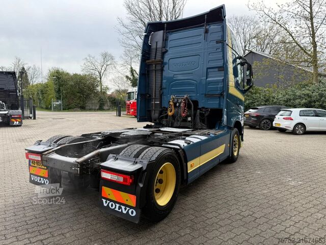 Стандарт-СЗМ Volvo FH 460 4X2 Globetrotter XL 2x tank NL Truck VEB...