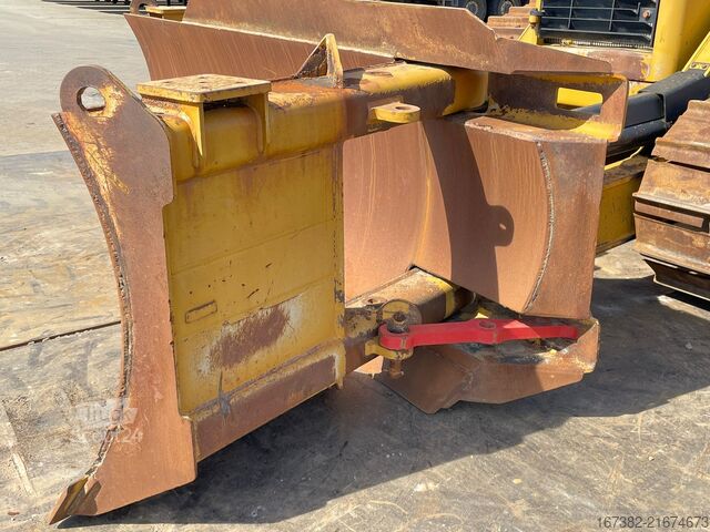 Mașină de nivelat Caterpillar D6N LGP