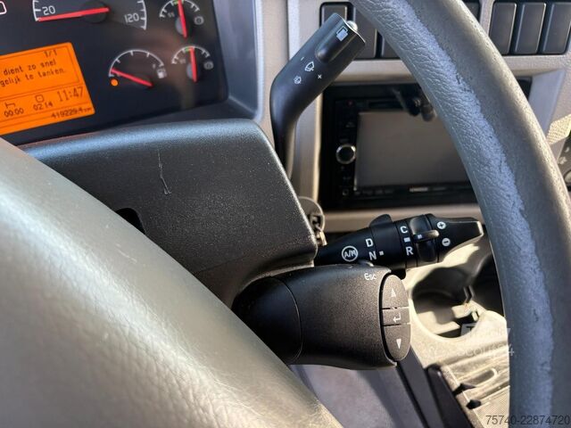 Valigia Volvo FL 240 + LOADLIFT + 14 T + EURO 5