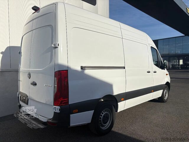 Furgão de caixa Mercedes-Benz Sprinter 317 L2H2*360°Camera*Airco*Navigatie*Ze...