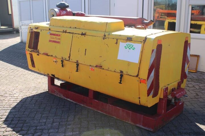 Soğutucu gaz kompresörü Atlas Copco XAS 160 Deutz F6L912
