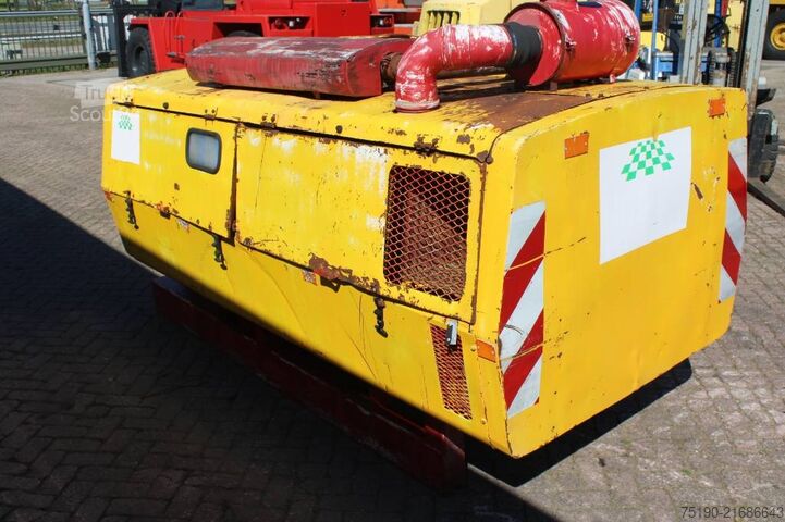 Soğutucu gaz kompresörü Atlas Copco XAS 160 Deutz F6L912