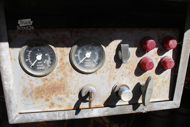 Soğutucu gaz kompresörü Atlas Copco XAS 160 Deutz F6L912