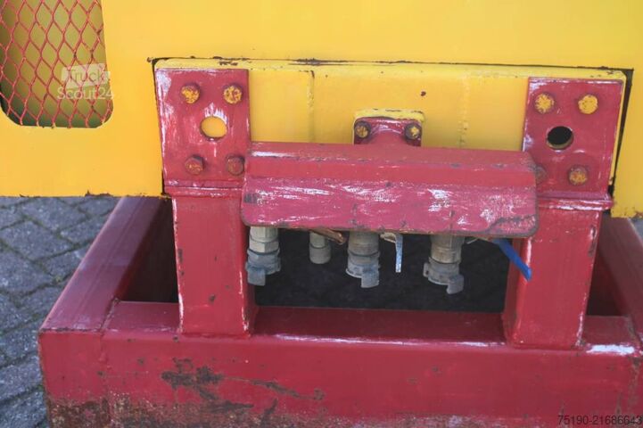 Soğutucu gaz kompresörü Atlas Copco XAS 160 Deutz F6L912