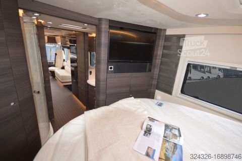 Integriertes Wohnmobil Concorde Liner 990 GI CL*Zeder/Highgloss*Vanille