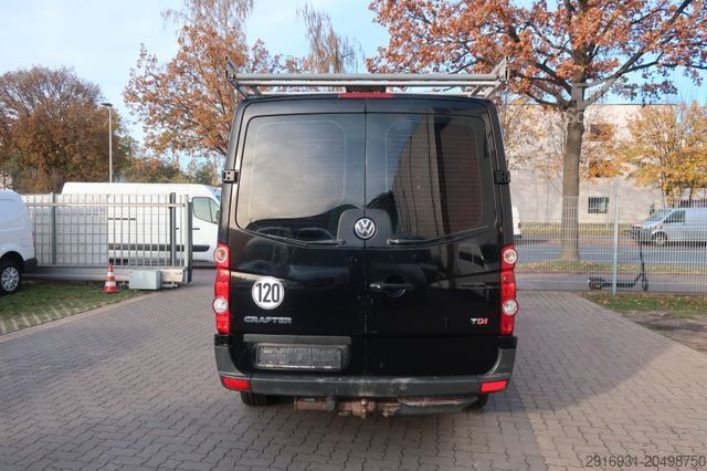 Kleinbus VOLKSWAGEN Crafter 35 mittel L2H1/Klima/6 Sitze/FN:128