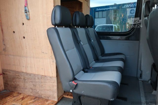 Kleinbus VOLKSWAGEN Crafter 35 mittel L2H1/Klima/6 Sitze/FN:128