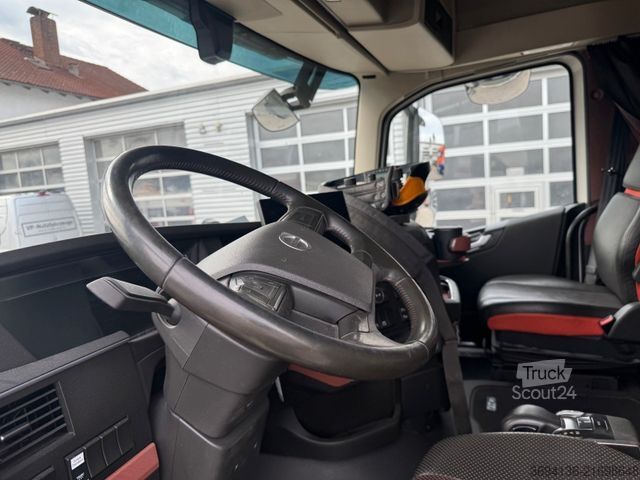 Grúa montada en camión VOLVO FH750 8x4 Effer 2055 8s-Jib6S Heavy Duty