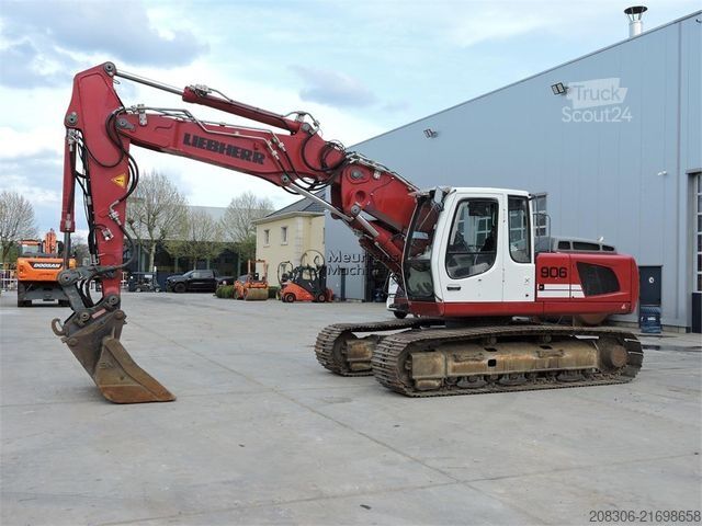 Escavatore cingolato LIEBHERR R906