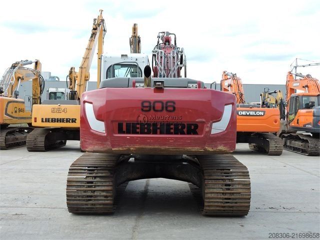 Escavatore cingolato LIEBHERR R906