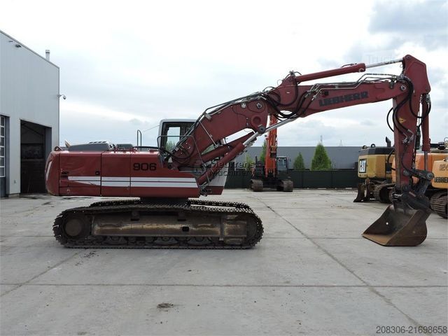 Escavatore cingolato LIEBHERR R906
