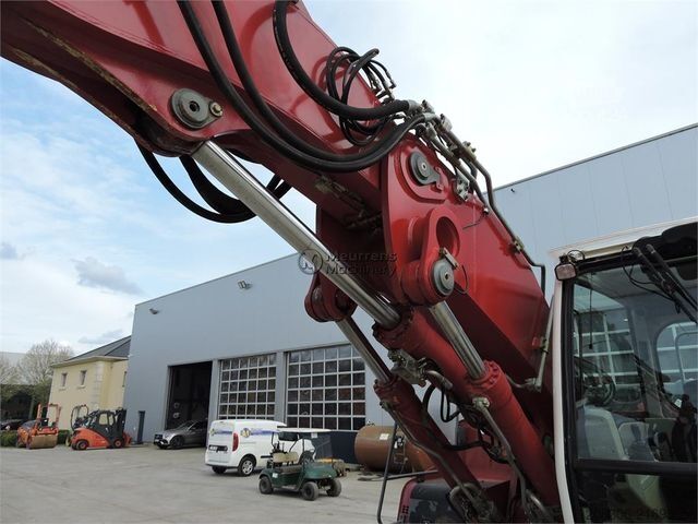 Escavatore cingolato LIEBHERR R906