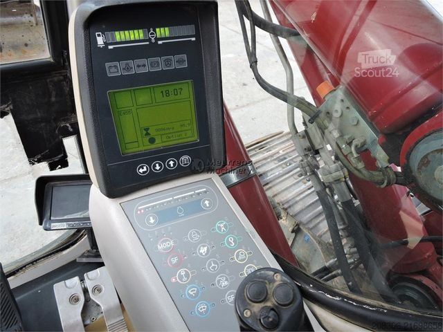 Escavatore cingolato LIEBHERR R906