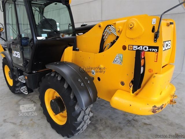 Teleskopiskais iekrāvējs JCB 540-170