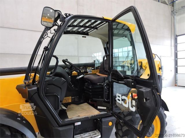 Teleskopiskais iekrāvējs JCB 540-170