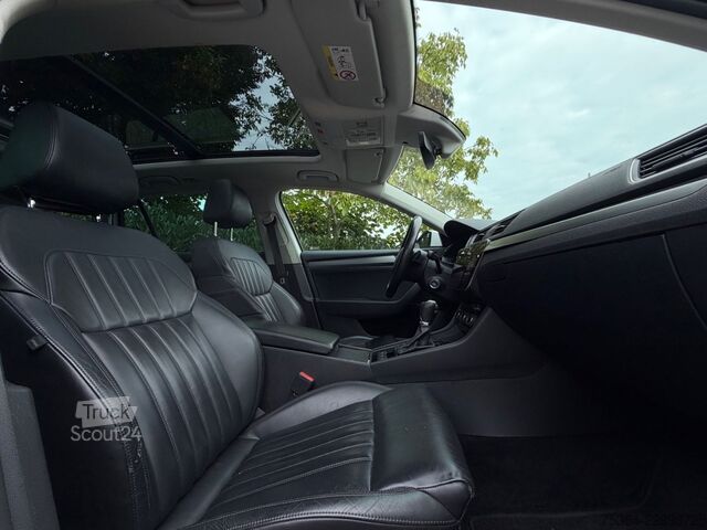 Mikroautobuss SKODA Superb 2.0 TDI SCR DSG Active Combi Panoramadach