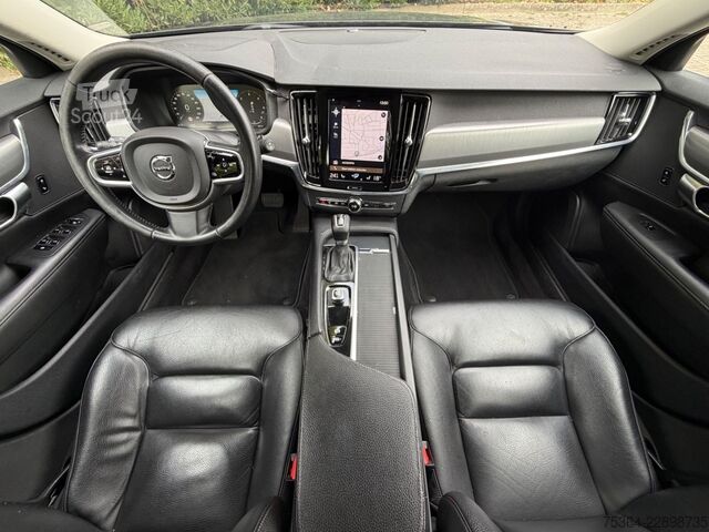 Minibus VOLVO V90 D3 Momentum Leder Klima Navi Automatik Euro6
