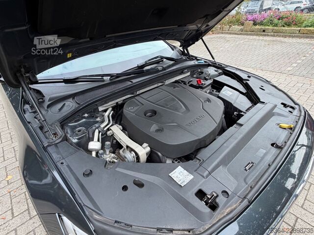 Minibus VOLVO V90 D3 Momentum Leder Klima Navi Automatik Euro6