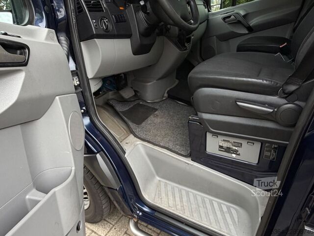 Minibus MERCEDES-BENZ Sprinter 213 Cdi BlueTec 9Sitze Schiebetür Klima