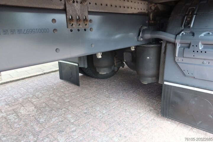 Bavul Scania P250 4x2 Bakwagen+Klep E6 Dhollandia 1500 kg