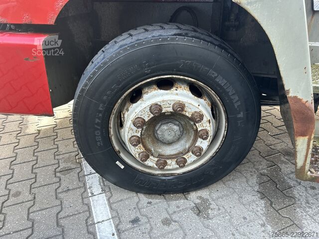 Standaard-SZM Terberg YT182 / Motor Problem - Oil Pressure / 2006 / C...