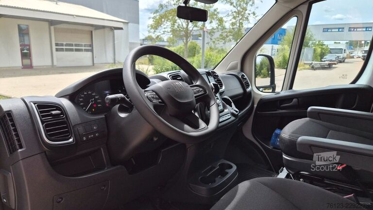 Kleinbus FIAT Fiat Ducato 9 Sitzer Systemboden Rolli Stock