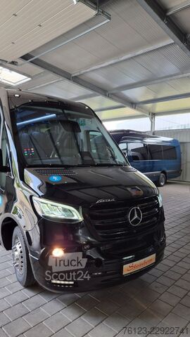 Kleinbus MERCEDES-BENZ 519 Sunset S 4 Ferqui Lagerfahrzeug Stock