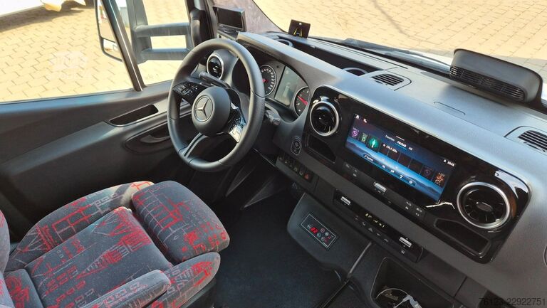 Kleinbus MERCEDES-BENZ 30 Sitzer Schul- Transferbus 519 Lagerfahrzeug