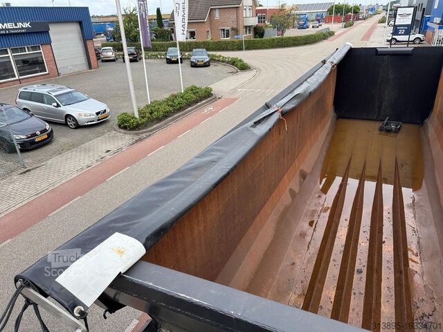 Sklápač Minerva Pellicano 35 m3 / 47.000 Kg