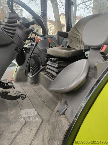 Traktör Claas Axos 310