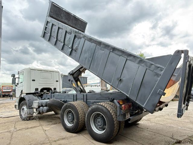 Basculantă SCANIA P114-340 6X4 Tipper Spring/Spring Manual Gearbox